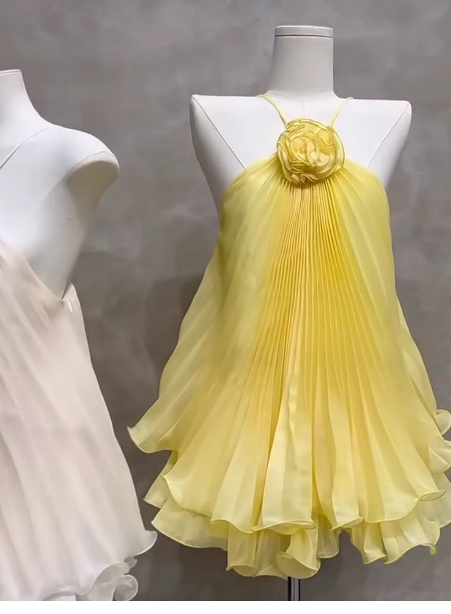 Cute A line Halter Yellow Summer Homecoming Dress Chiffon Hoco Dress Mini 18th Birthday Outfit Cocktail Dresses DP1765