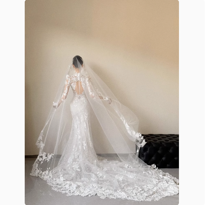 Romantic Bridal Gown Mermaid V Neck Lace White Wedding Dresses Minimalist Bridal Gowns DP1798