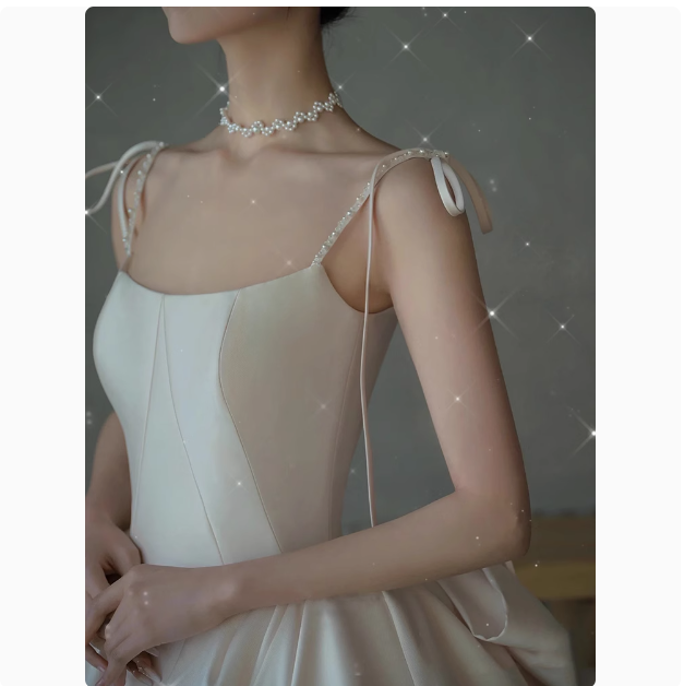 Pretty Wedding Dress Ball Gown Spaghetti Straps Satin Wedding Dresses Bridal Gowns DP1799