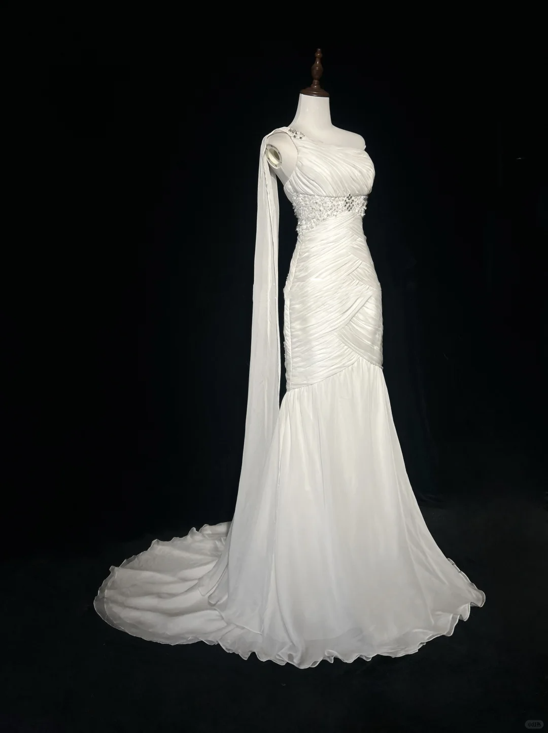 Vintage Bridal Gown Mermaid One Shoulder White Long Wedding Dresses Minimalist Bridal Gowns DP1838