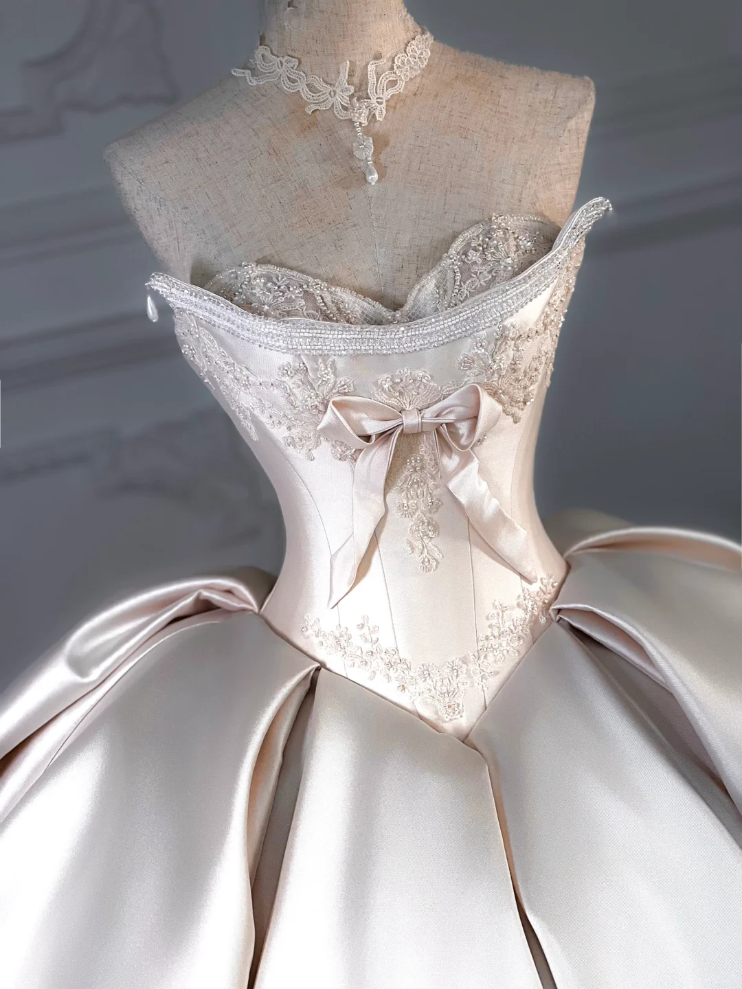 Rustic Wedding Dress Ball Gown Sweetheart Satin Light Pink Long Wedding Dresses Bridal Gowns DP1988