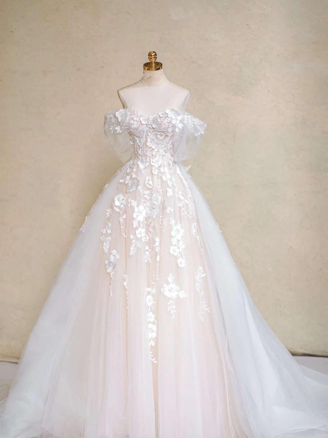 Modest Wedding Dress Ball Gown Off The Shoulder Tulle Lace Long Wedding Dresses Brides Dress Bridal Gowns DP1991