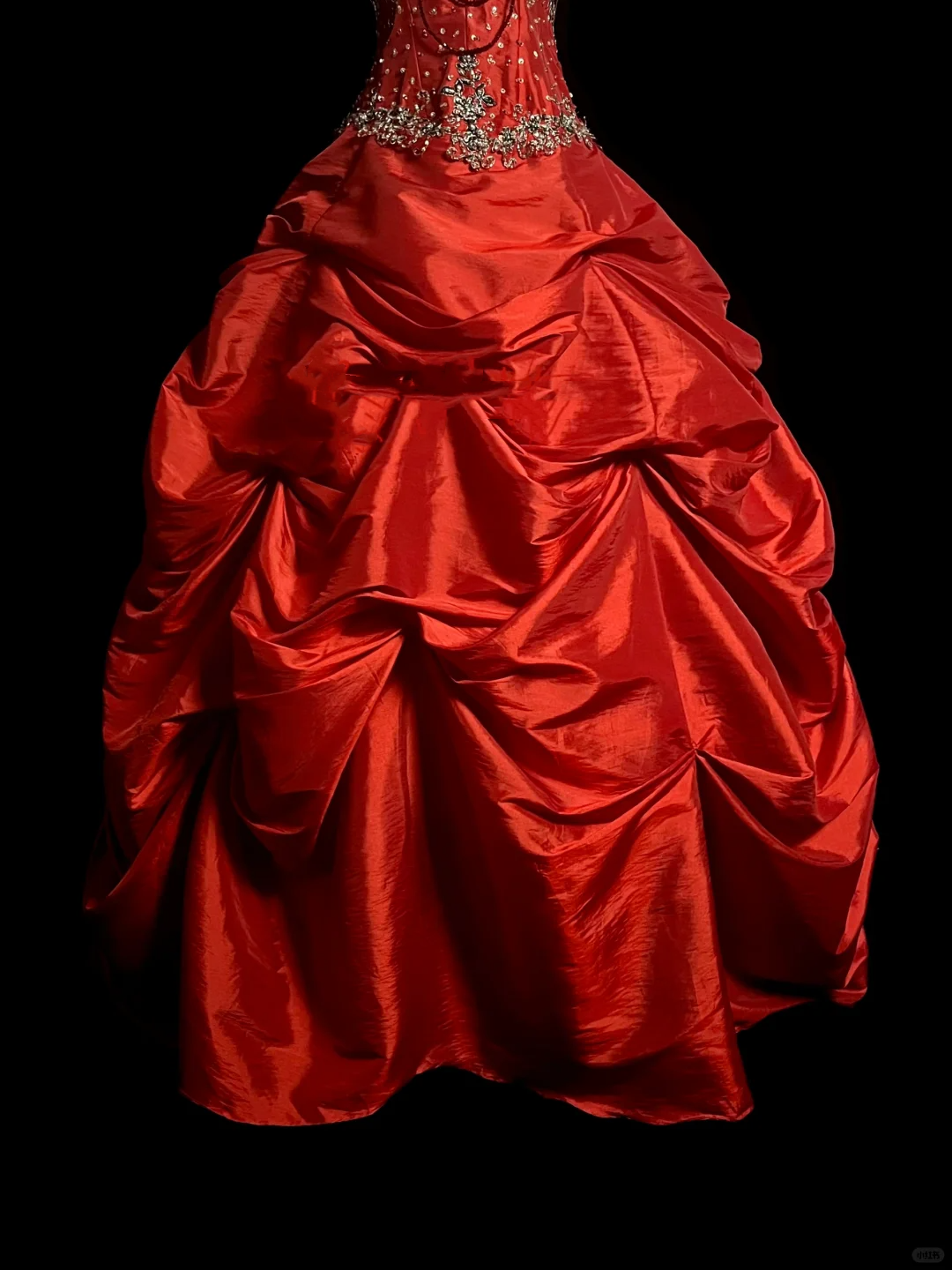 Vintage Ball Gown Sweetheart Red Ruffles Beaded Long Prom Dress Party Dress Graduation Dresses Sweet 16 Dress DP2051