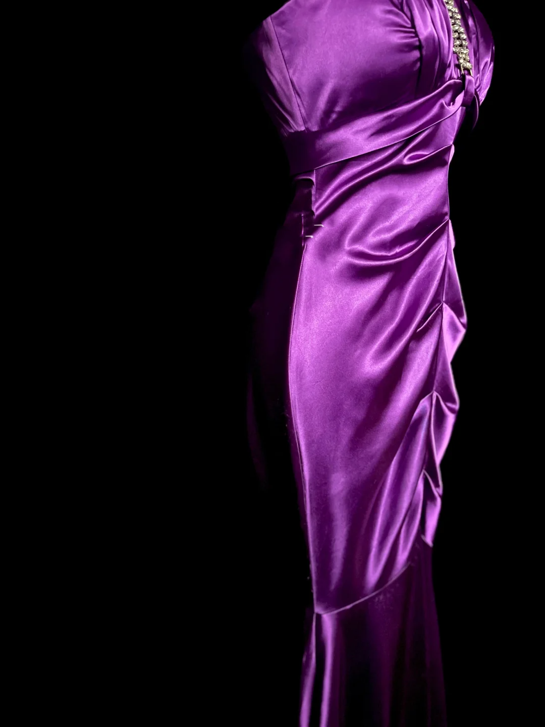 Vintage Mermaid Halter Satin Grape Satin Pleated Long Prom Dress Party Dress Graduation Dresses DP2059