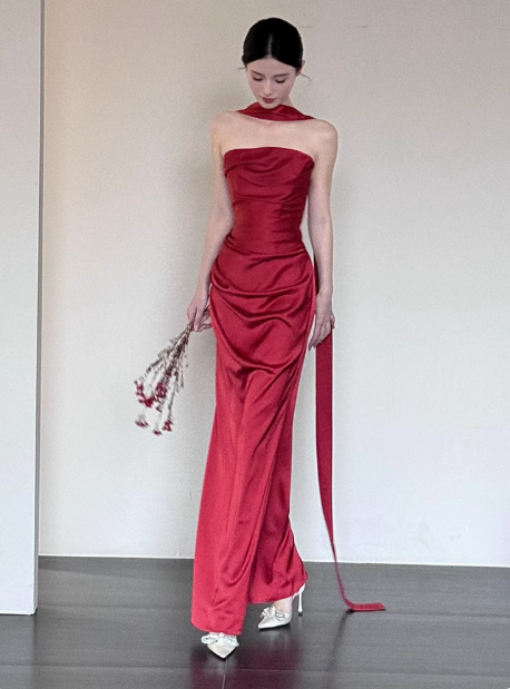 Gorgeous Sheath Strapless Burgundy Satin Prom Dresses Formal Summer Wedding Guest Dresses Wedding Guest Outfits With Scarf DP2249