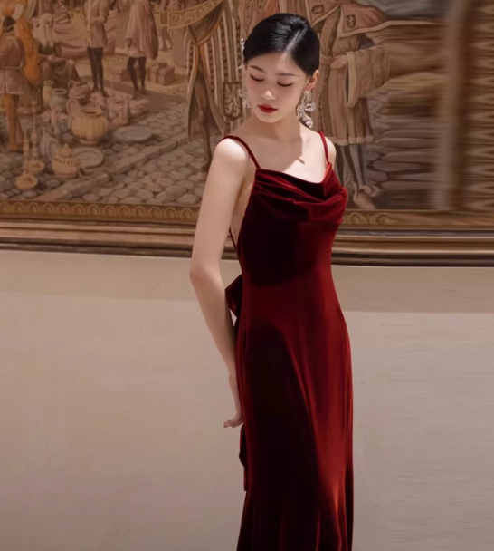 Elegant Sheath Spaghetti Straps Burgundy Velvet Prom Dresses Formal Summer Wedding Guest Dresses Wedding Guest Outfits DP2274