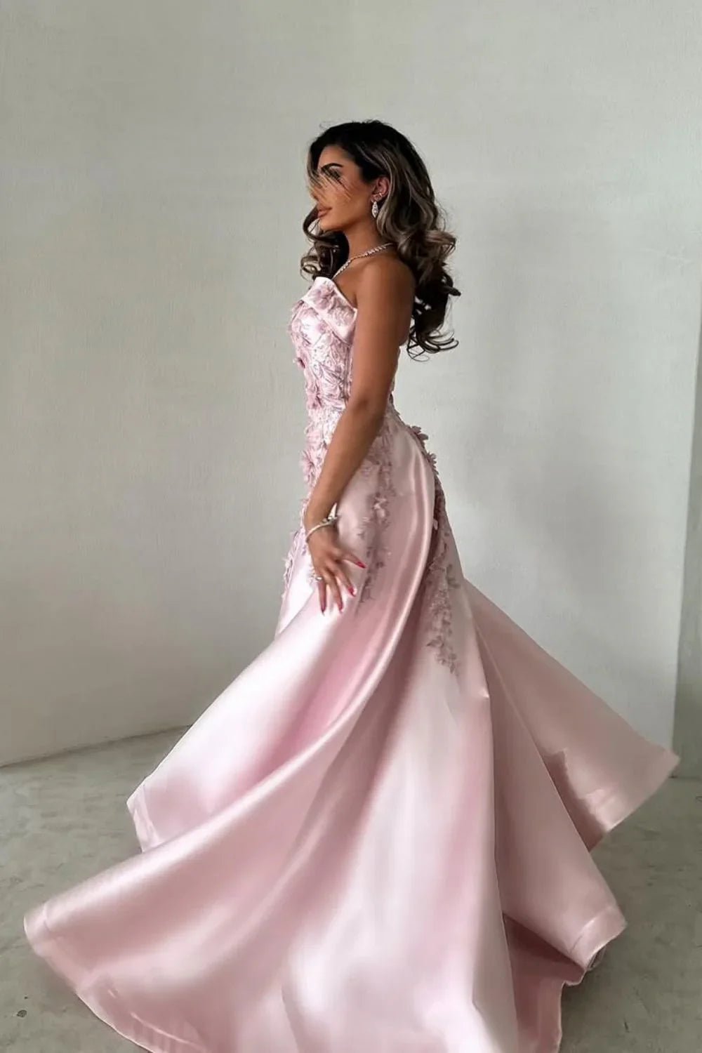 Elegant Pink A-Line Strapless Satin Party Dress with Appliques and Court Train DP243