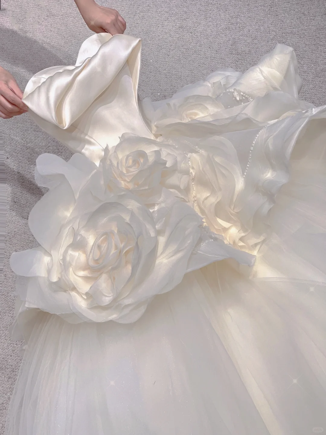 Unique Ball Gown Sweetheart White Long Satin Wedding Dresses Brides Dress DP322