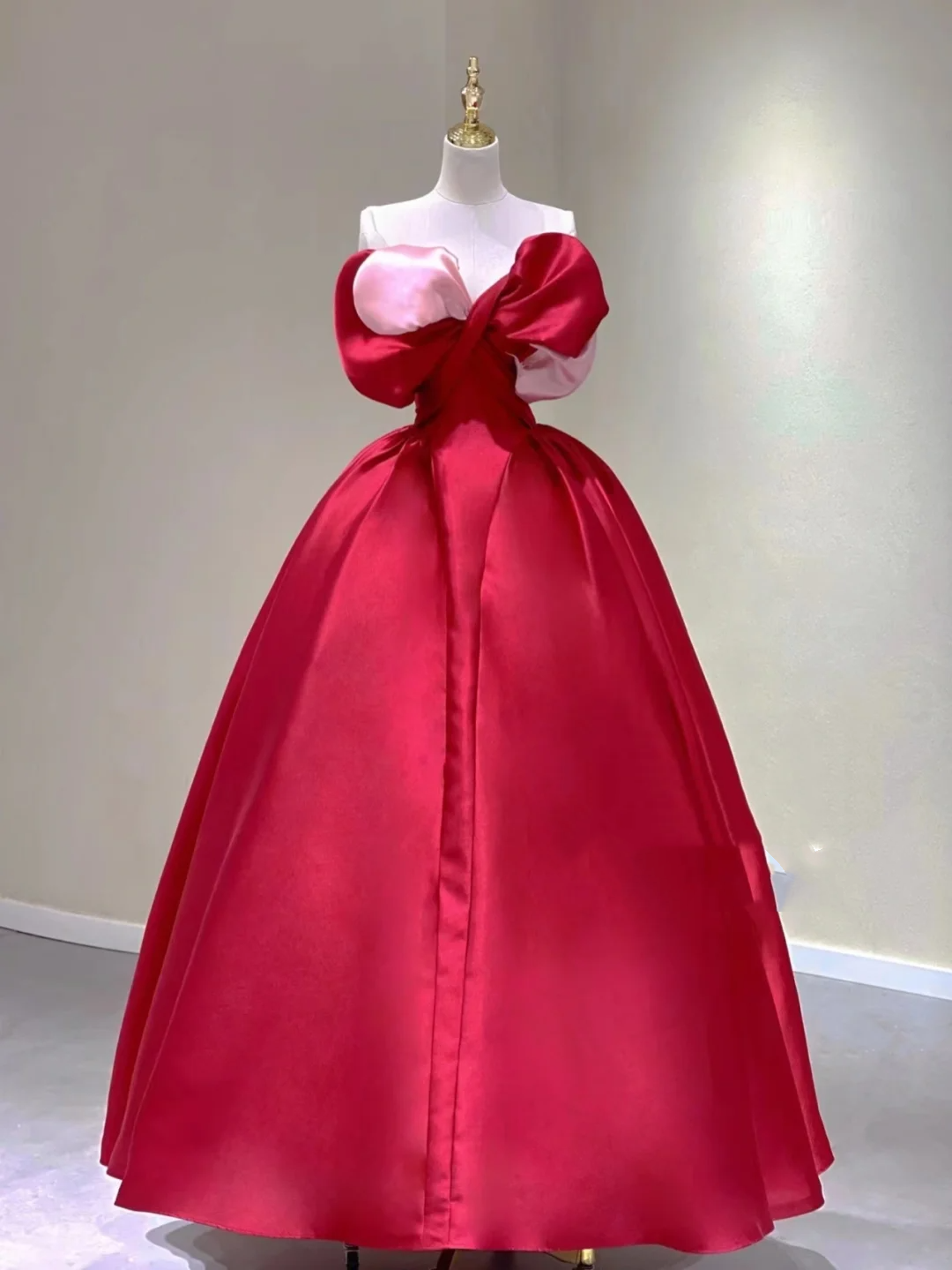 Pretty Ball Gown Sweetheart Red Satin Long Prom Dresses Evening Dresses DP331