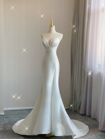 Simple Mermaid Sweetheart Neckline Long Satin White Wedding Dresses Brides Dress DP356