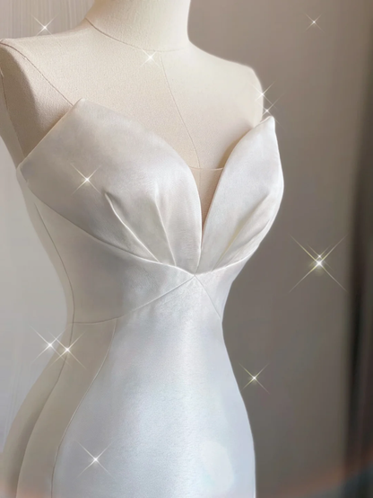Simple Mermaid Sweetheart Neckline Long Satin White Wedding Dresses Brides Dress DP356