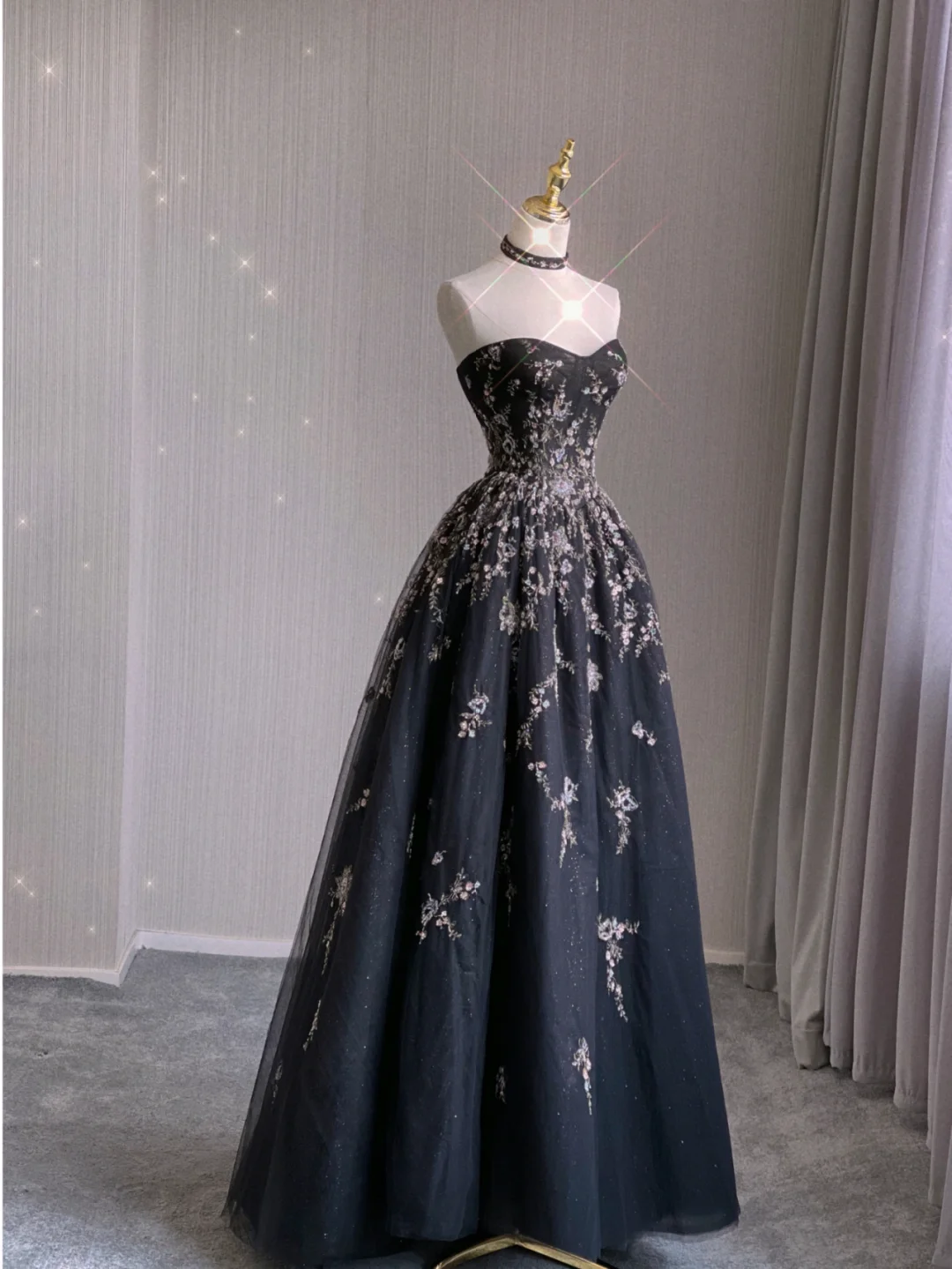 Pretty Ball Gown Strapless Black Tulle Long Prom Dresses Evening Dresses DP365