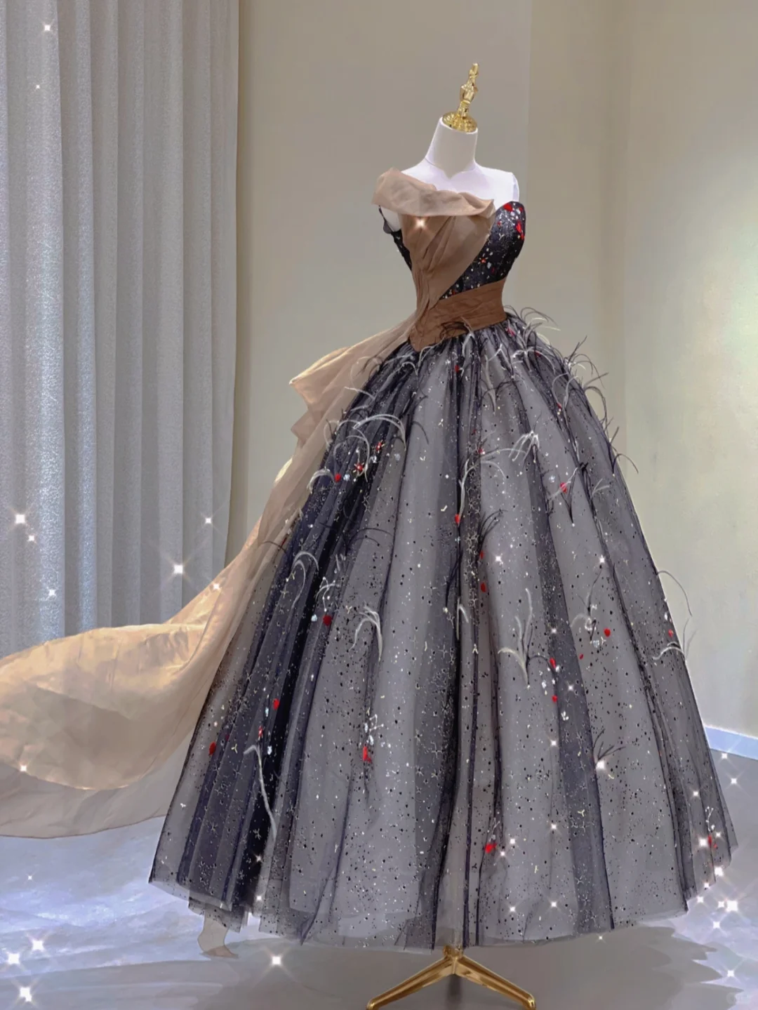 Pretty Ball Gown Strapless Black Tulle Long Prom Dresses Graduation Dress High School Classy Evening Dresses DP366