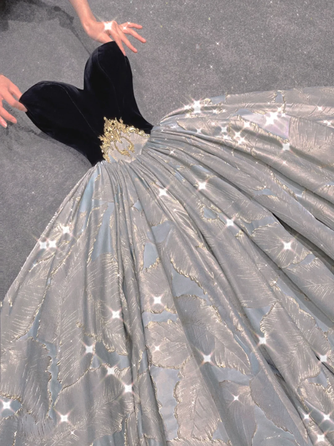 Pretty Ball Gown Sweetheart Black Velvet Long Prom Dresses Graduation Dress High School Classy Evening Dresses DP370