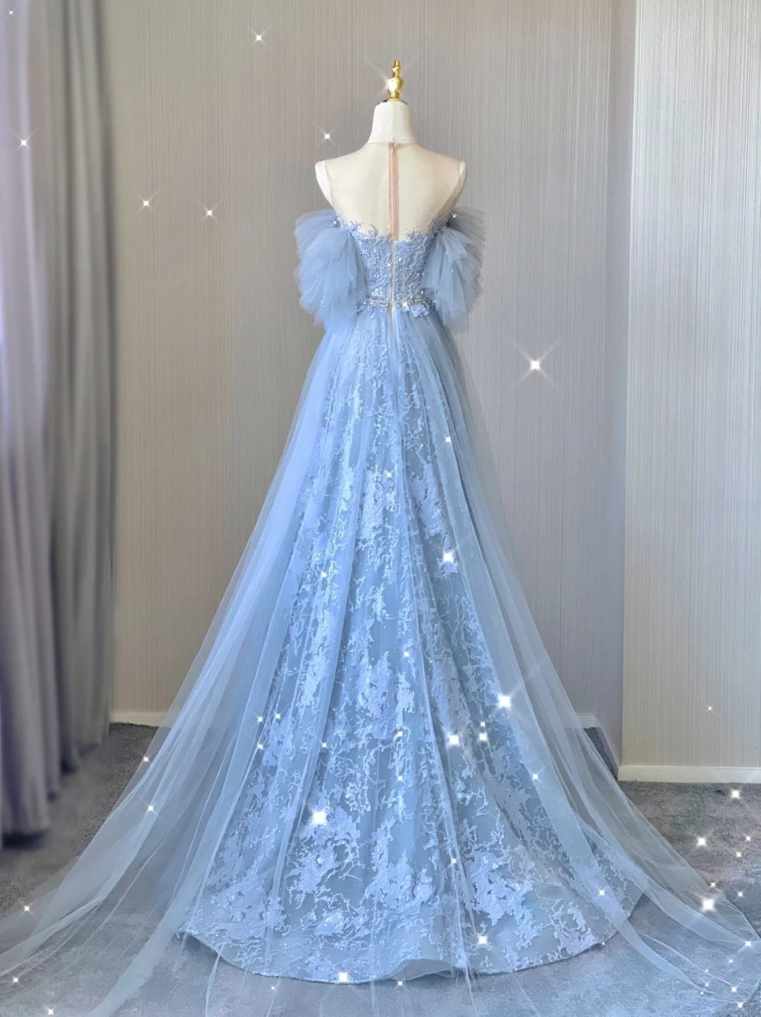 Pretty A line Scoop Neckline Blue Tulle Long Prom Dresses Graduation Dress High School Classy Evening Dresses DP379