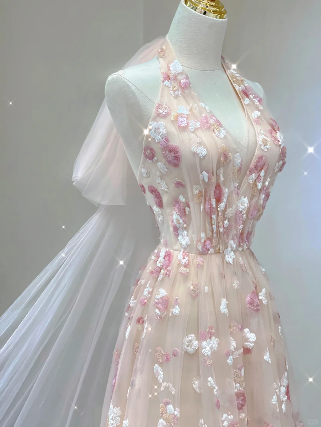 Classy A Line Halter Sleeveless Pink Floral Evening Dress Long Prom Dresses DP400