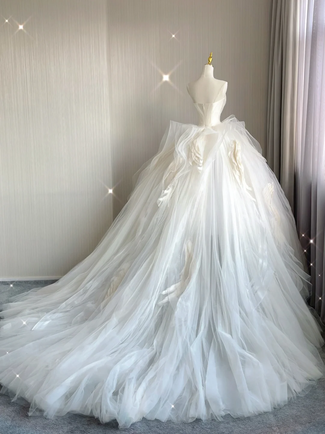 Timeless Ball Gown Strapless Long Satin White Sweep Train Wedding Dresses Brides Dress DP410