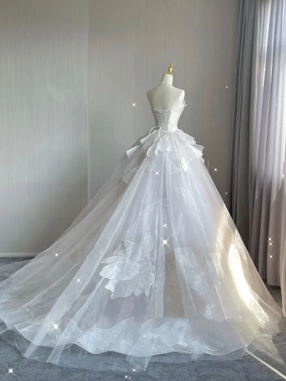 Timeless Ball Gown Strapless Long Tulle White Sweep Train Wedding Dresses Brides Dress DP414