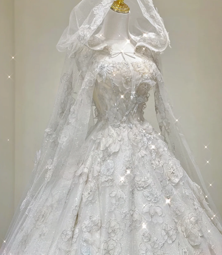 Unique Ball Gown Square Neckline Lace Long White Wedding Dresses Brides Dress DP421