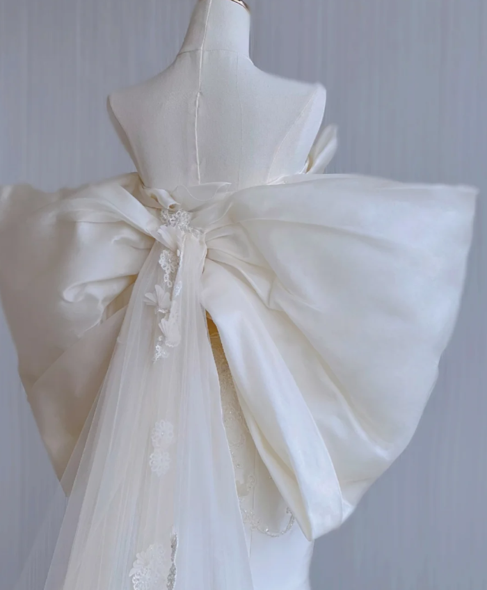 Dreamy Mermaid Strapless Long Satin Wedding Dresses Summer Brides Dress DP436