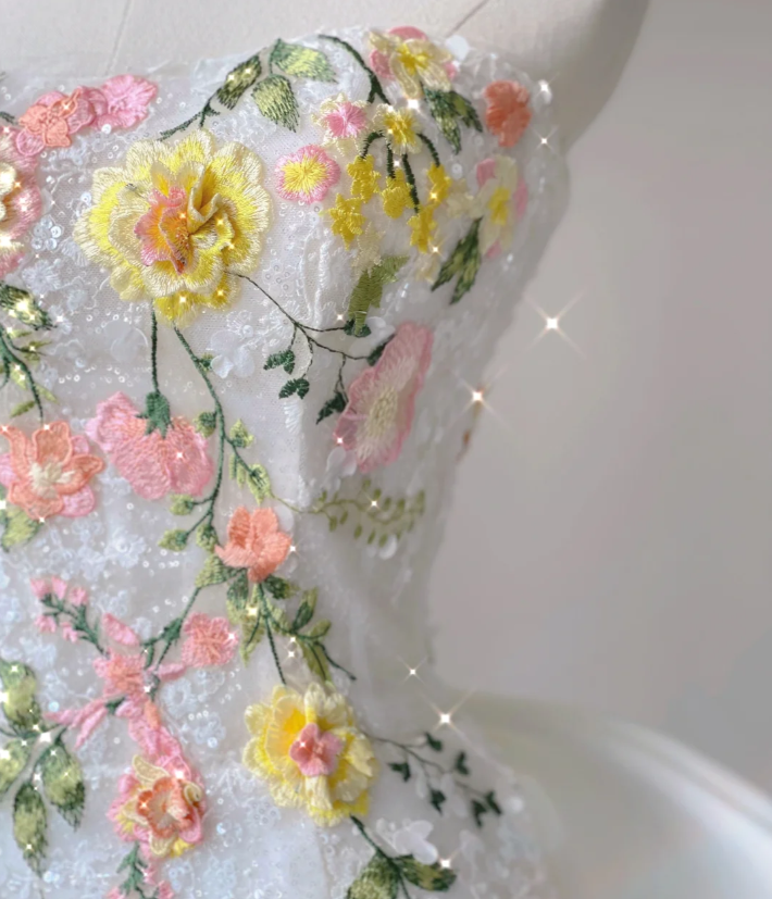 Pretty Mermaid Strapless Lace White Sleeveless Long Prom Dresses Evening Dresses DP446