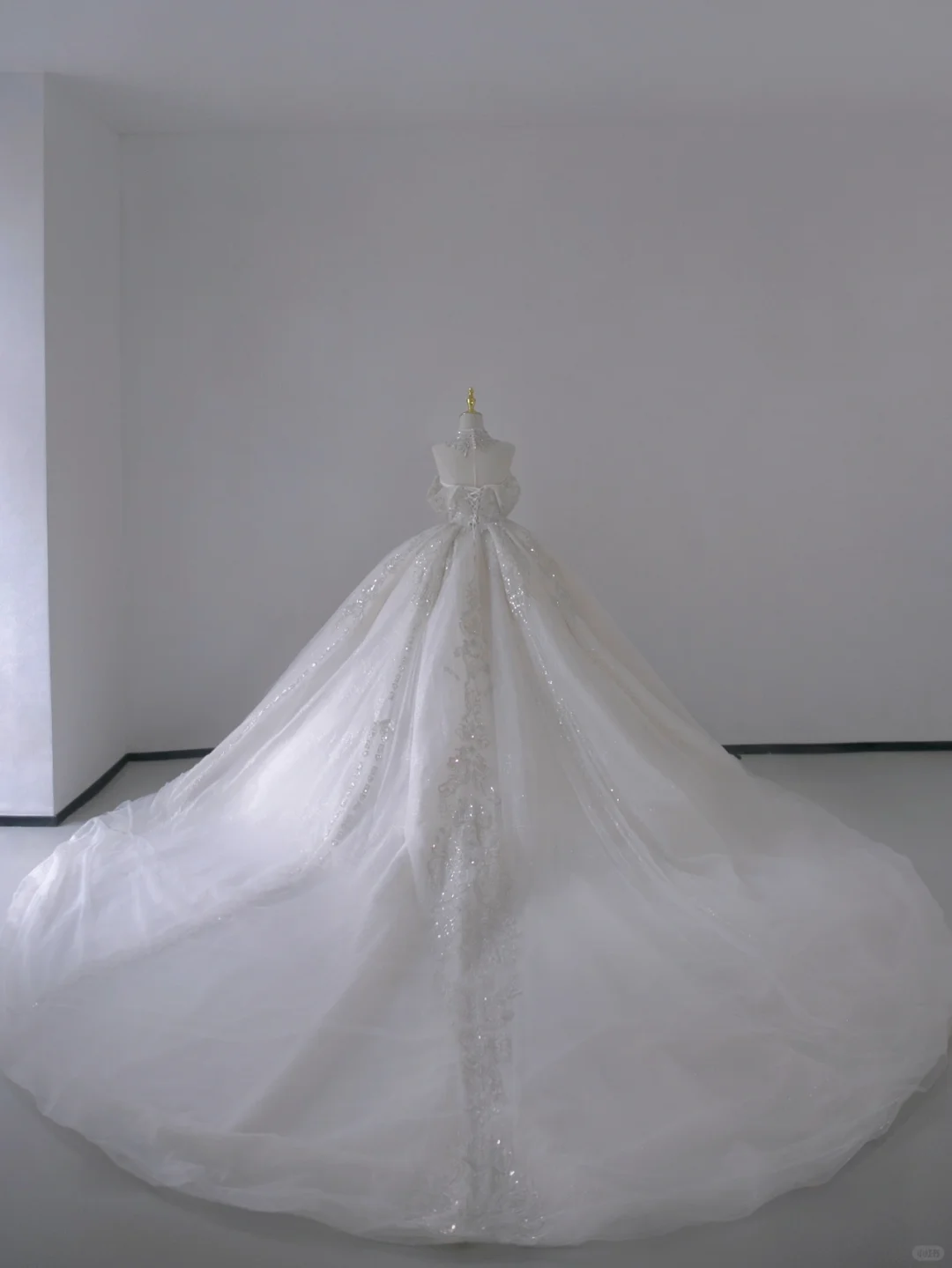 Timeless Ball Gown Off The Shoulder Short Sleeves Long Satin White Sweep Train Wedding Dresses Brides Dress DP503