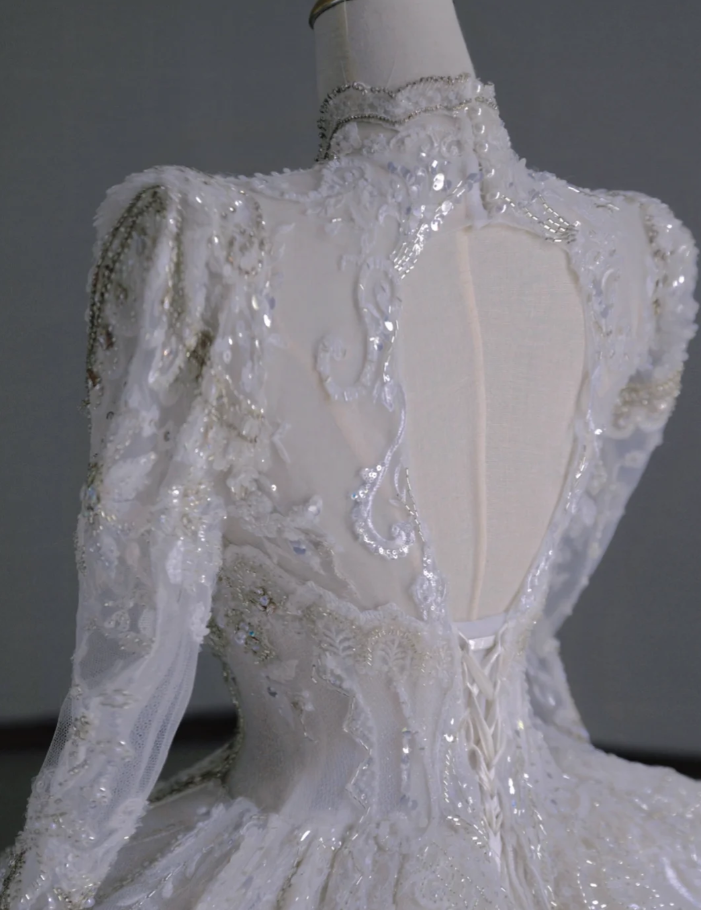 Timeless Ball Gown V Neckline Long Sleeves Long Satin White Sweep Train Wedding Dresses Brides Dress DP509