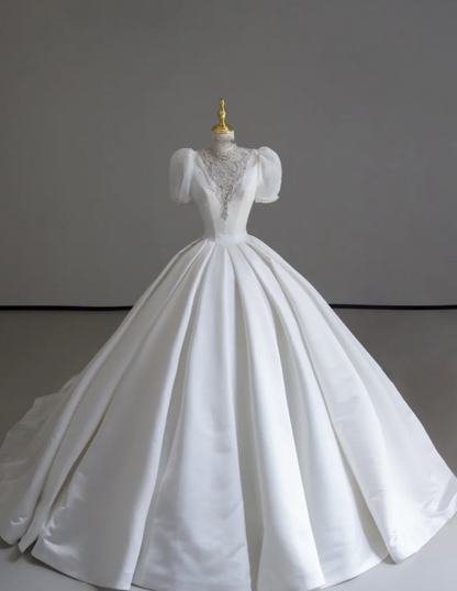 Timeless Ball Gown Scoop Neckline Short Sleeves Long Satin White Sweep Train Wedding Dresses Brides Dress DP513