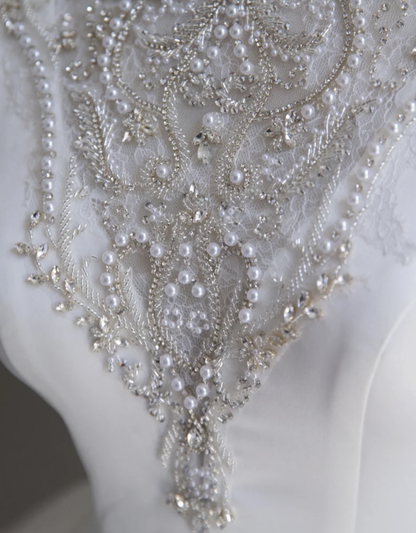 Timeless Ball Gown Scoop Neckline Short Sleeves Long Satin White Sweep Train Wedding Dresses Brides Dress DP513