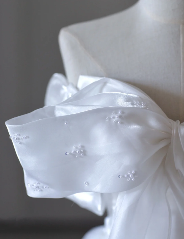 Dreamy Ball Gown Off The Shoulder Tulle Long White Wedding Dresses Summer Brides Dress DP517