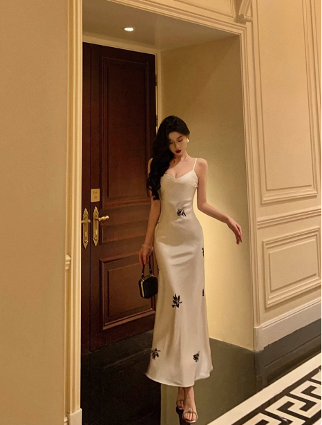 Cute Mermaid Spaghetti Straps Sleeveless White 18th Birthday Dress Party Gown Birthday Outfits For Women DP0539