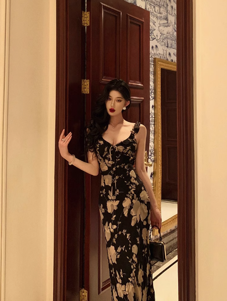 Elegant Mermaid Straps Black Floral Sleeveless 18th Birthday Dress Party Gown Birthday Outfits Birthday Dress Ideas For Women DP570