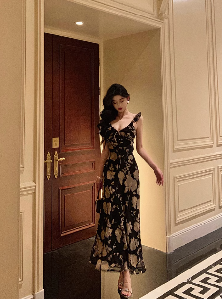 Elegant Mermaid Straps Black Floral Sleeveless 18th Birthday Dress Party Gown Birthday Outfits Birthday Dress Ideas For Women DP570