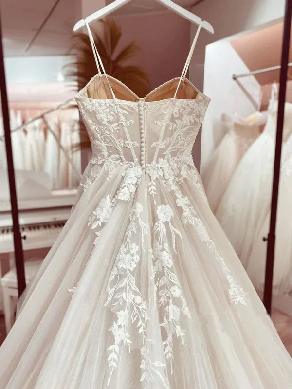 Chic Bridal Gown Elegant Italian Noodle Strap A-Line Lace Wedding Bridal Dress Bridal Gowns DP636
