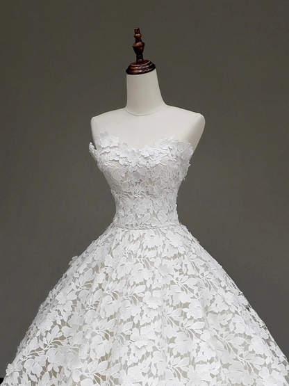 Unique Bridal Gown Ball Gown Strapless White Lace Wedding Dresses Bridal Gowns DP653