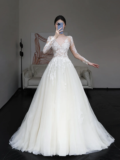 Unique Bridal Gown Ball Gown V Neckline Long Sleeves White Lace Wedding Dresses Bridal Gowns DP843