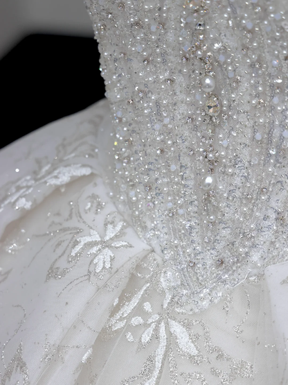 Luxury Ball Gown Wedding Dresses Off The Shoulder Short Sleeves Lace Wedding Dress With Train DP654