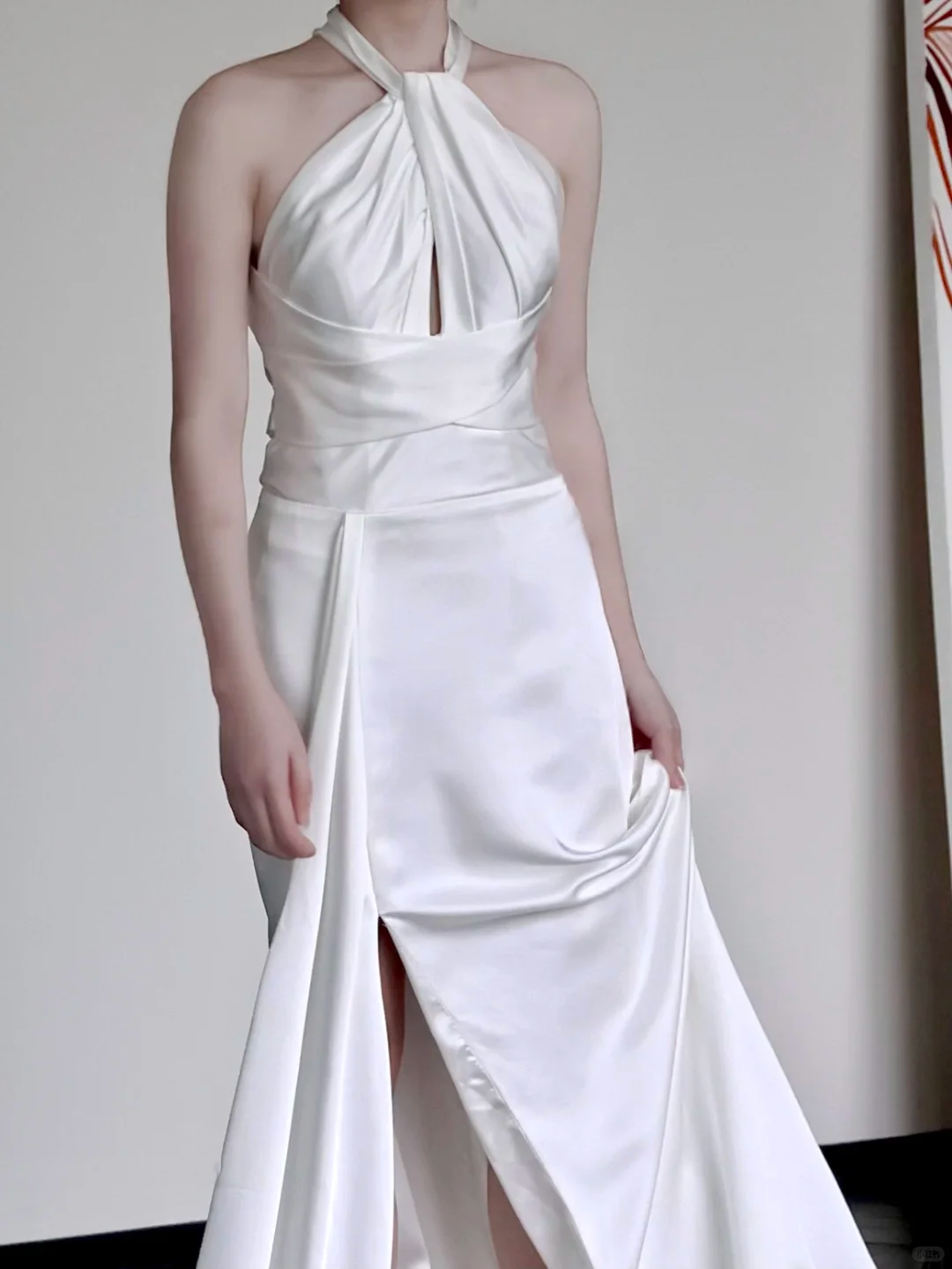 Unique Bridal Gown A Line Halter White Satin Wedding Dresses Bridal Gowns DP662