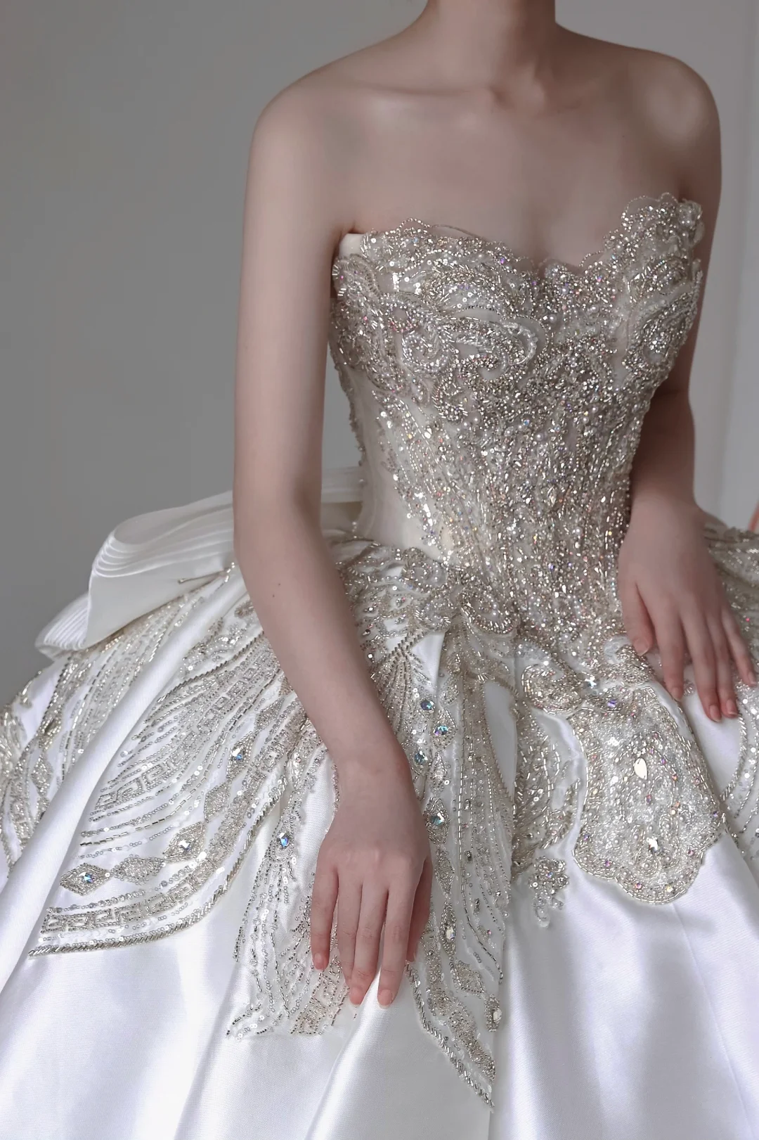 Unique Bridal Gown Ball Gown Sweetheart White Lace Wedding Dresses Bridal Gowns DP663