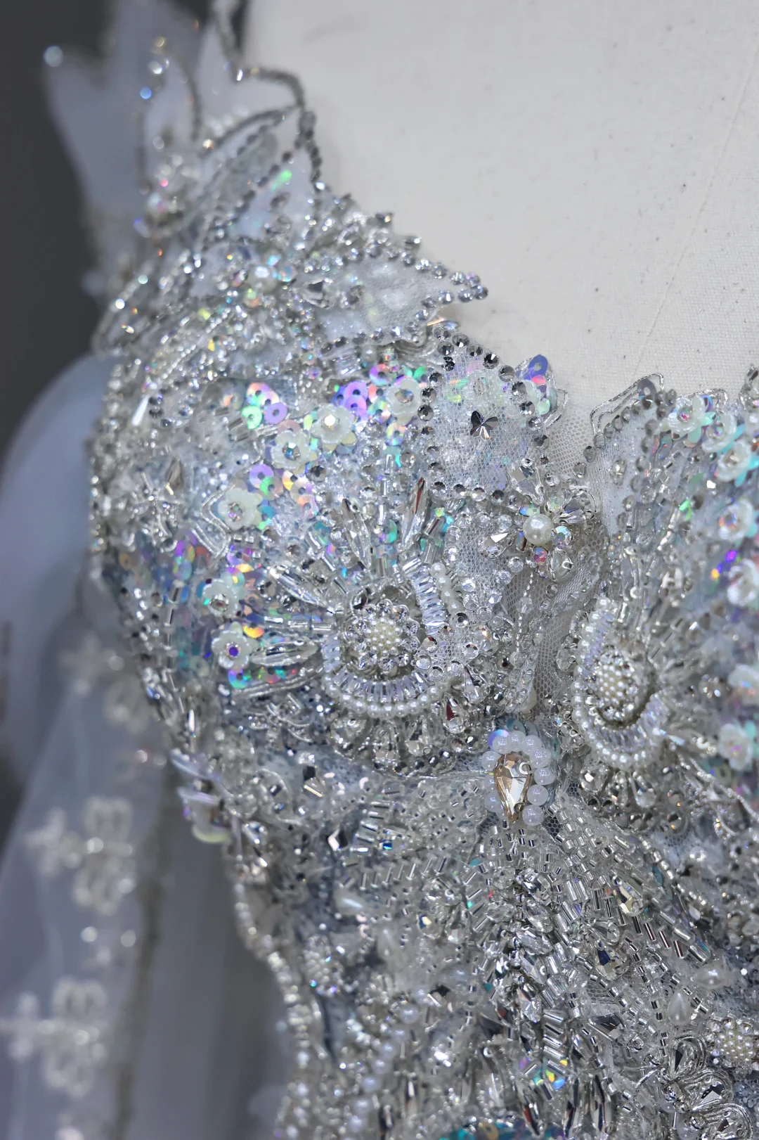 Classy Elegant Mermaid Off The Shoulder Sequin Blue Long Sleeves Wedding Dress Brides Dress DP672