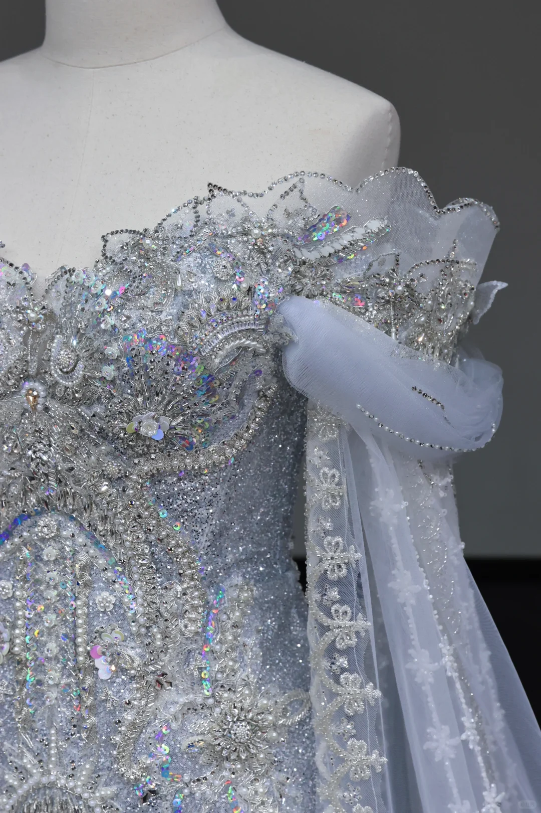 Classy Elegant Mermaid Off The Shoulder Sequin Blue Long Sleeves Wedding Dress Brides Dress DP672