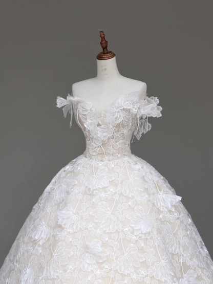 Unique Bridal Gown Ball Gown Strapless Lace White Satin Wedding Dresses Bridal Gowns DP677