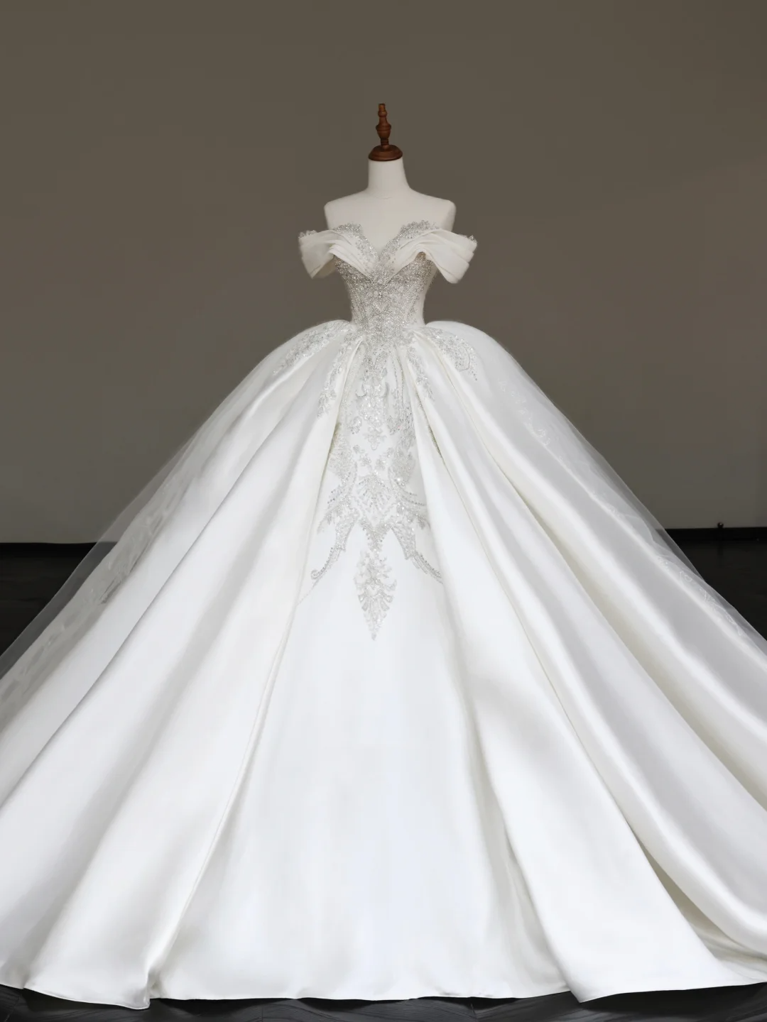 Classy Elegant Ball Gown Off The Shoulder Sequin White Short Sleeves Wedding Dress Brides Dress DP681