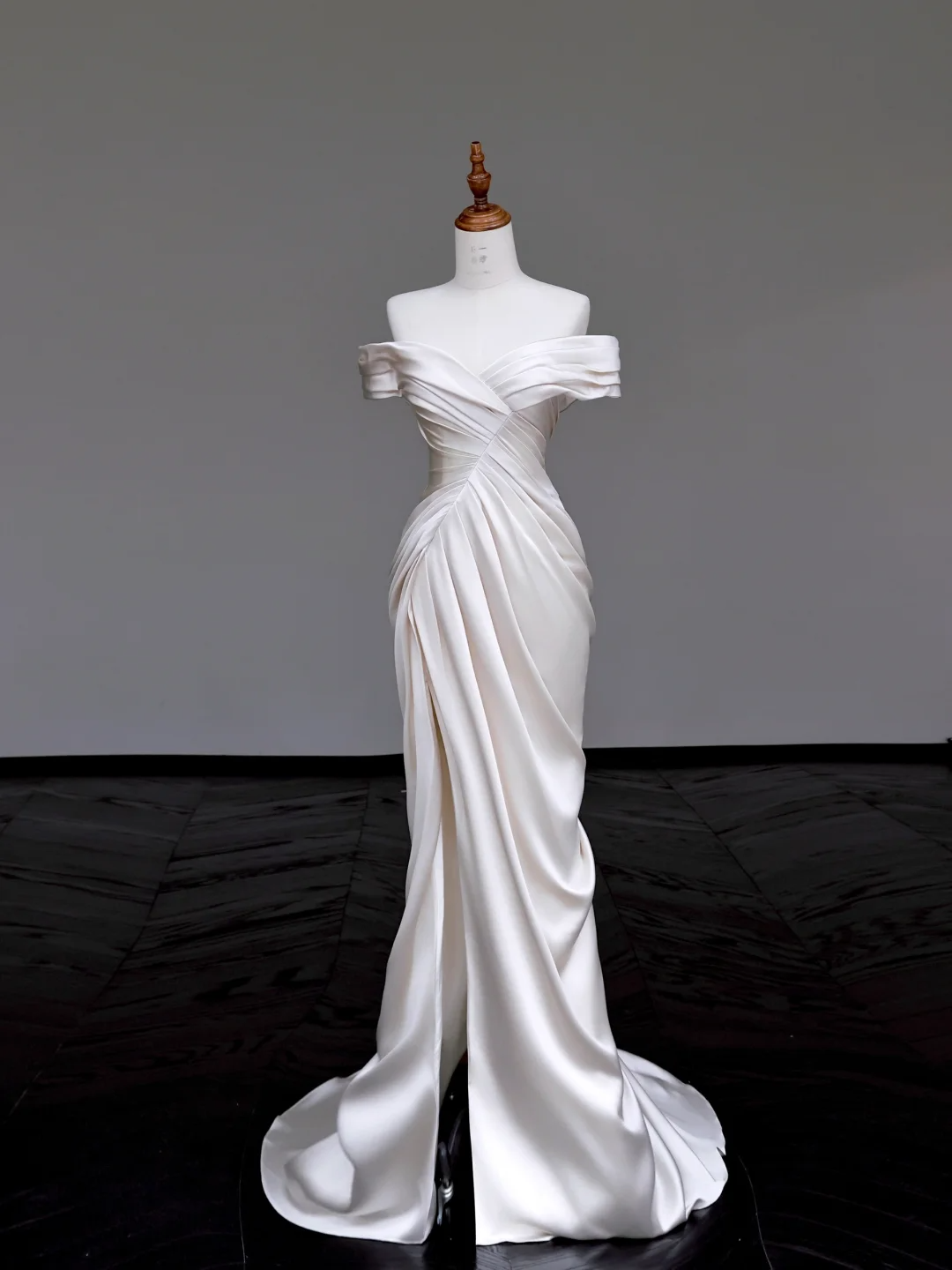 Unique Bridal Gown Mermaid Off The Shoulder Satin Ivory Slit Wedding Dresses Bridal Gowns DP694