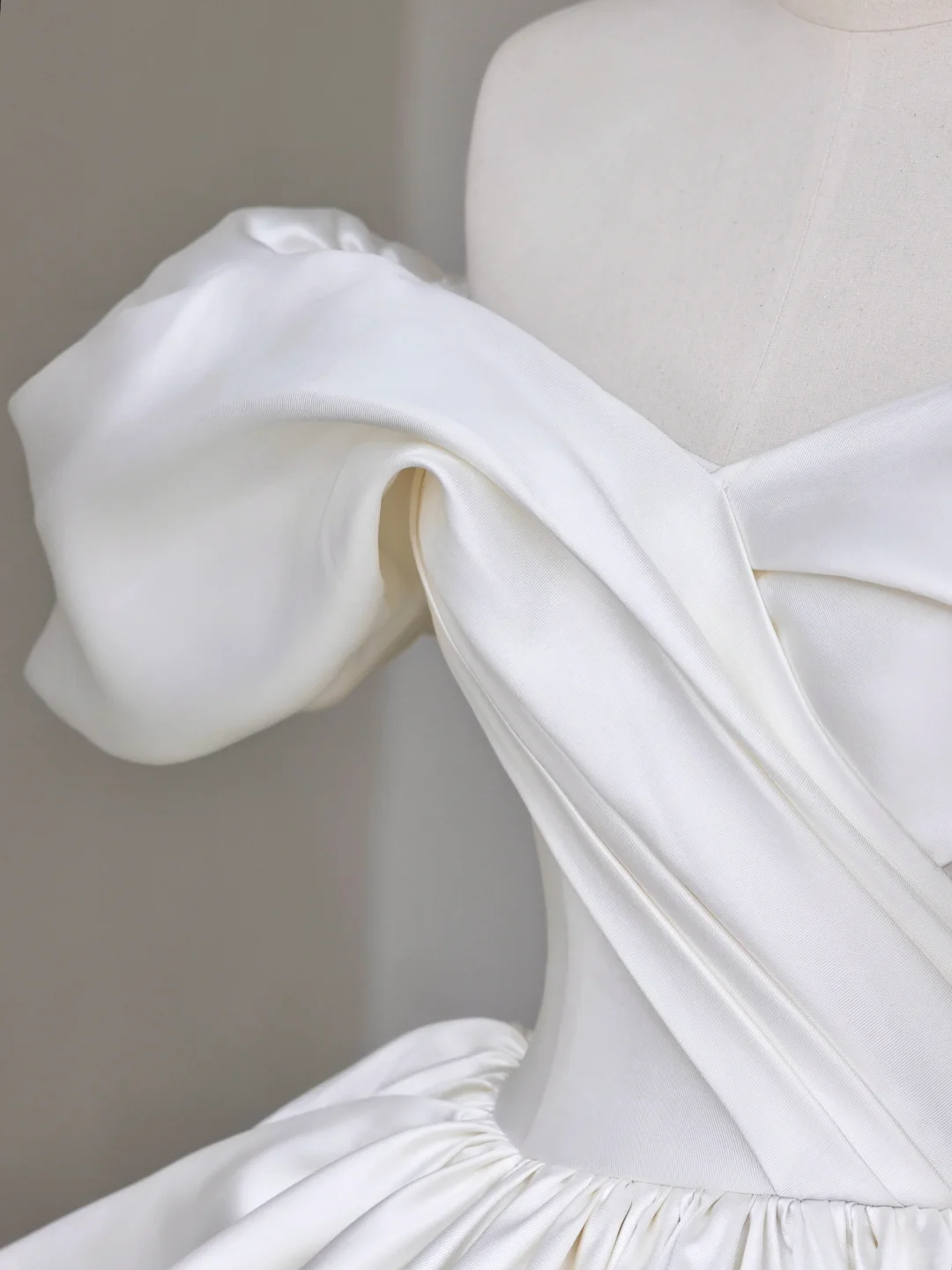 Classy Elegant Ball Gown Off The Shoulder White Short Sleeves Satin Wedding Dress Brides Dress DP695