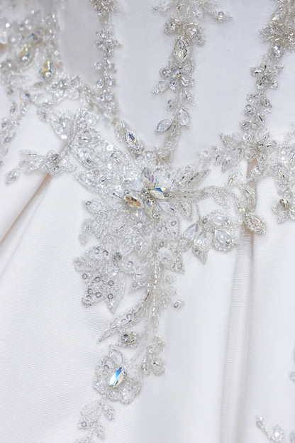 Unique Bridal Gown Ball Gown Strapless White Satin Wedding Dresses Beads Bridal Gowns DP708