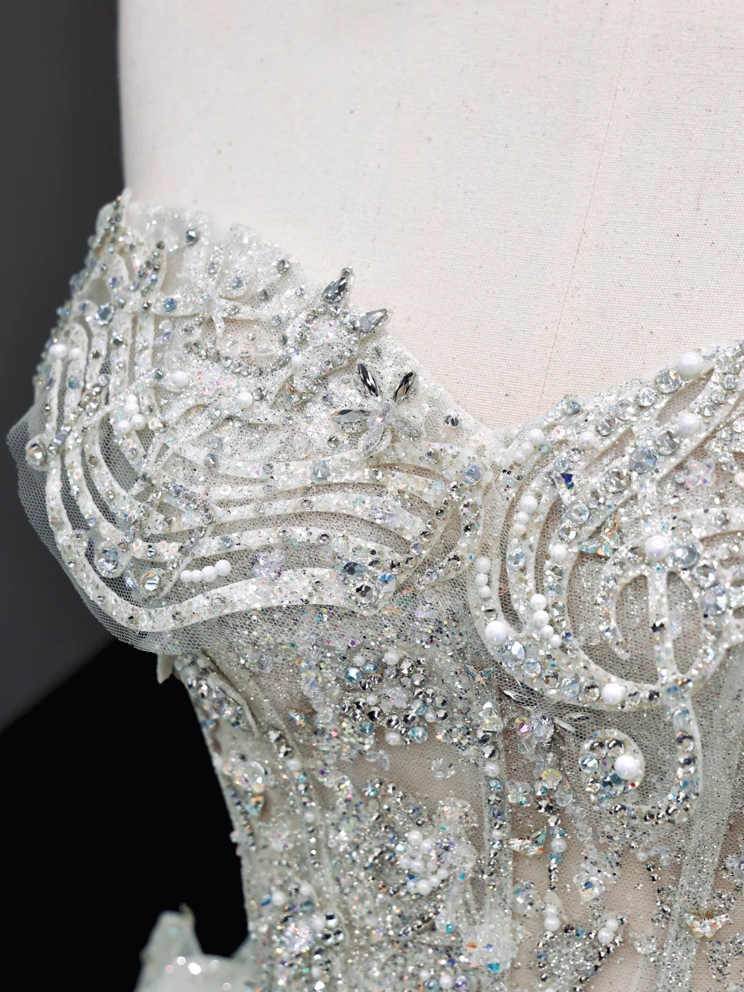 Princess Bridal Gown Ball Gown Sweetheart White Sequin Wedding Dresses Bridal Gowns DP815