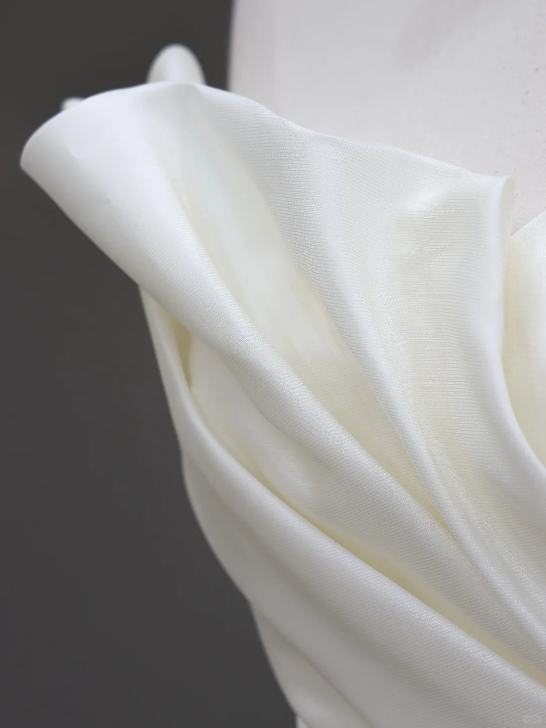 Simple Bridal Gown Mermaid Strapless Satin White Wedding Dresses Minimalist Bridal Gowns DP820