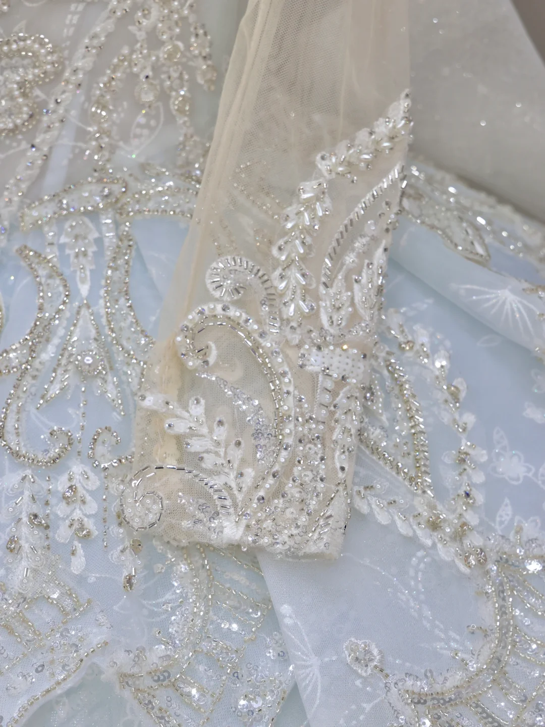 Princess Bridal Gown Ball Gown High Neckline Blue Sequin Beads Wedding Dresses Winter Bridal Gowns DP837