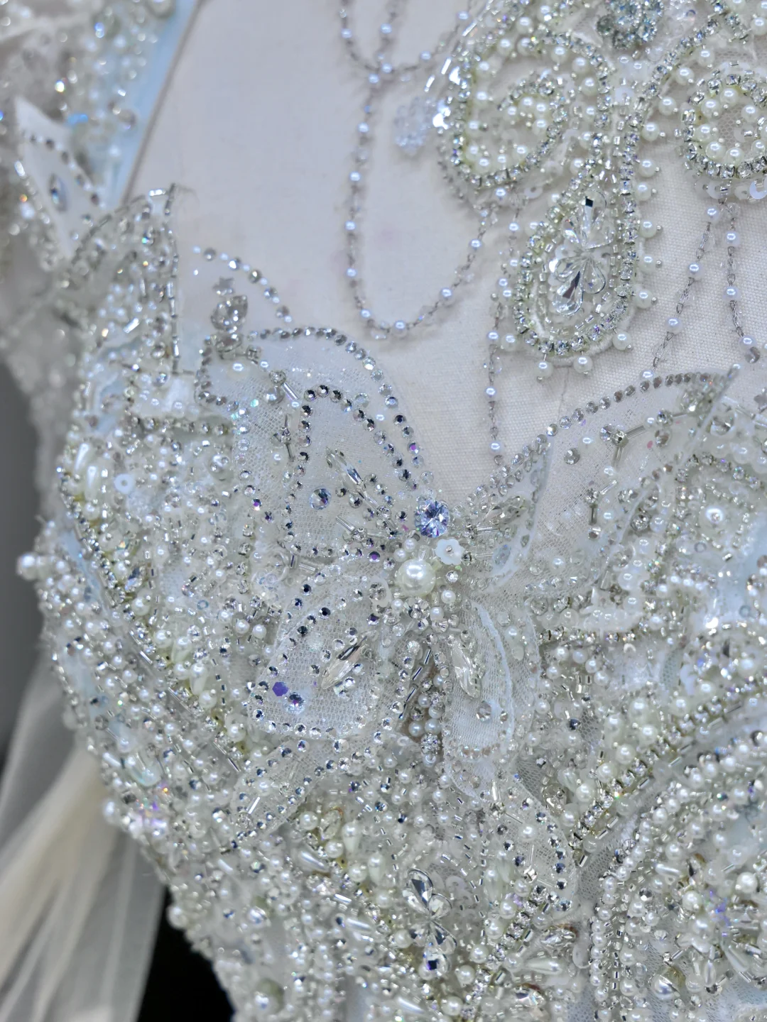 Princess Bridal Gown Ball Gown High Neckline Blue Sequin Beads Wedding Dresses Bridal Gowns DP830